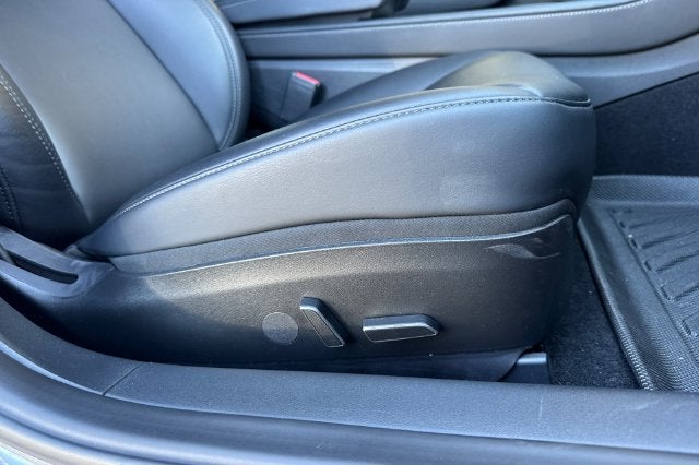2023 Tesla Model 3 RWD