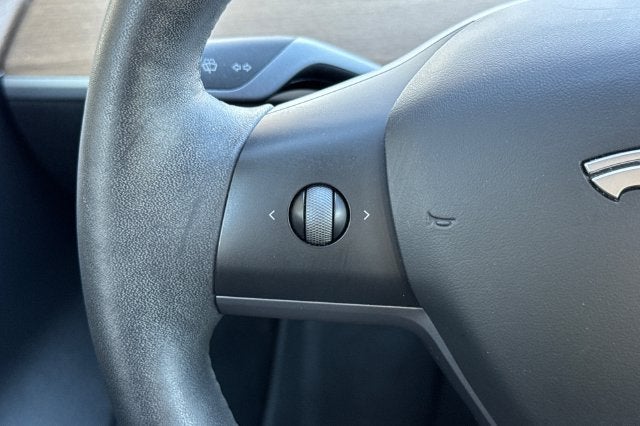 2023 Tesla Model 3 RWD