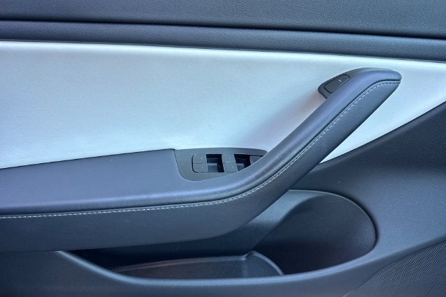 2018 Tesla Model 3 Long Range Battery RWD