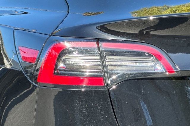 2018 Tesla Model 3 Long Range Battery RWD