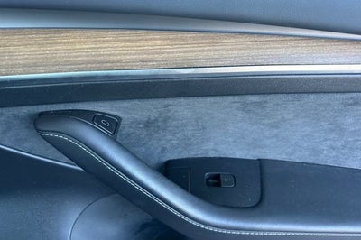 2023 Tesla Model 3 RWD
