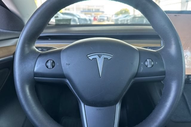 2023 Tesla Model 3 RWD