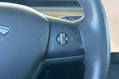 2023 Tesla Model 3 RWD