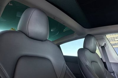 2022 Tesla Model 3 Long Range AWD *Ltd Avail*