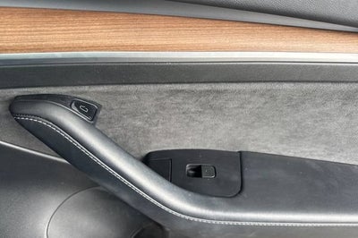 2022 Tesla Model 3 Long Range AWD *Ltd Avail*