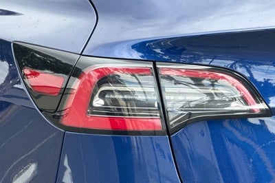 2022 Tesla Model 3 Long Range AWD *Ltd Avail*