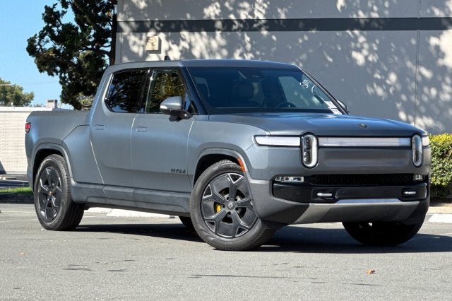 Used 2022 Rivian R1T Adventure with VIN 7FCTGAAA4NN006300 for sale in Concord, CA