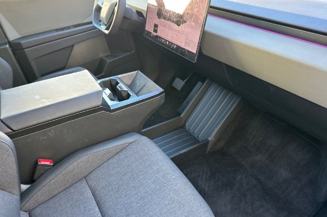 2026 Tesla Cybertruck Premium AWD
