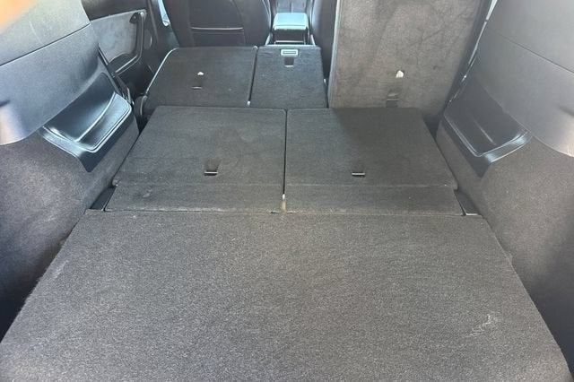 2025 Tesla Model Y Long Range AWD *Ltd Avail*
