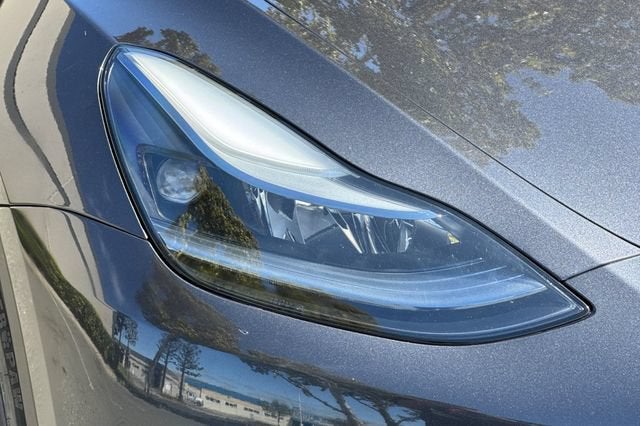 2025 Tesla Model Y Long Range AWD *Ltd Avail*