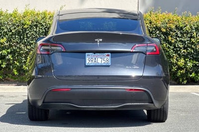 2025 Tesla Model Y Long Range AWD *Ltd Avail*