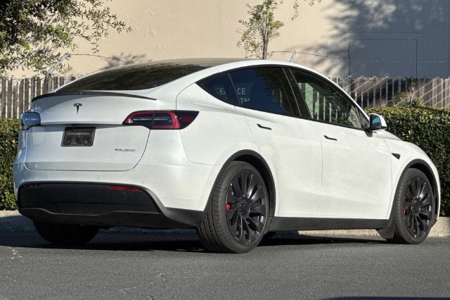 2022 Tesla Model Y Performance AWD