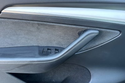 2023 Tesla Model Y Performance AWD