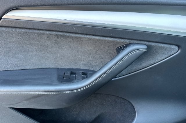 2023 Tesla Model Y Performance AWD