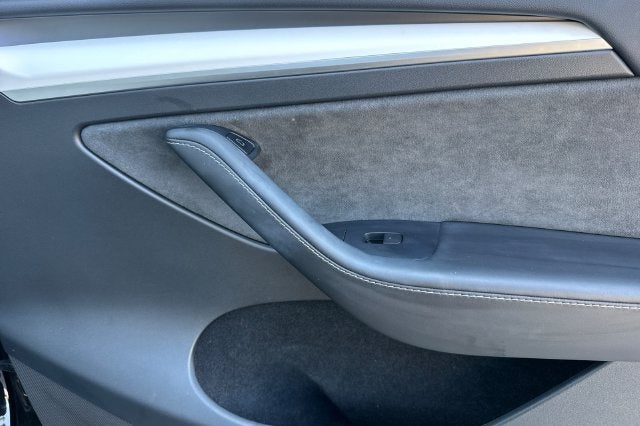 2023 Tesla Model Y Performance AWD