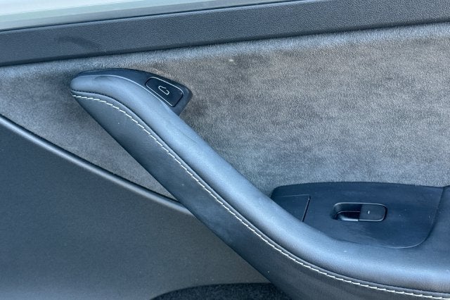 2023 Tesla Model Y Performance AWD