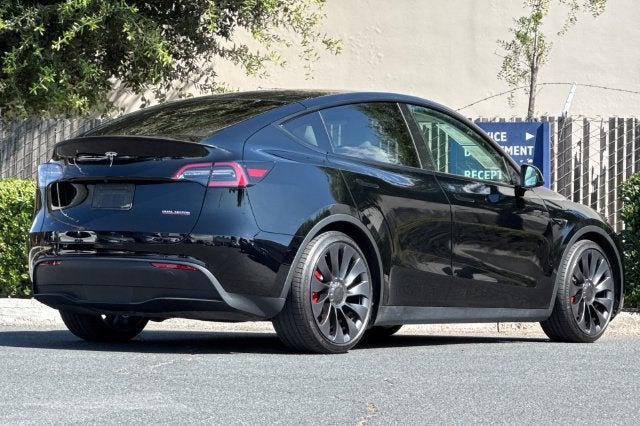 2023 Tesla Model Y Performance AWD