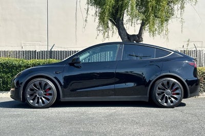 2023 Tesla Model Y Performance AWD