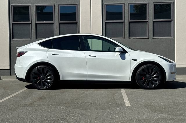 2023 Tesla Model Y Performance AWD