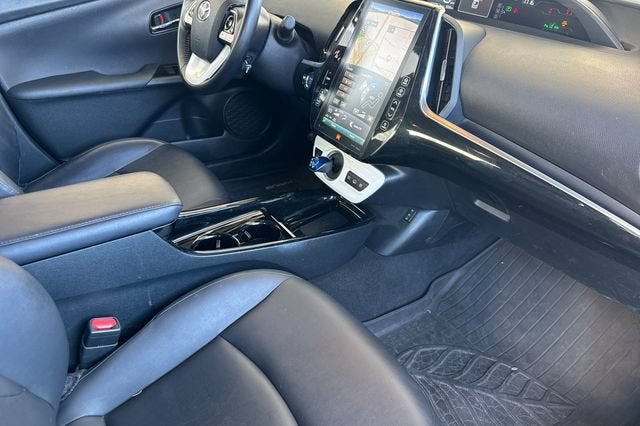 2019 Toyota Prius Prime Plus (Natl)