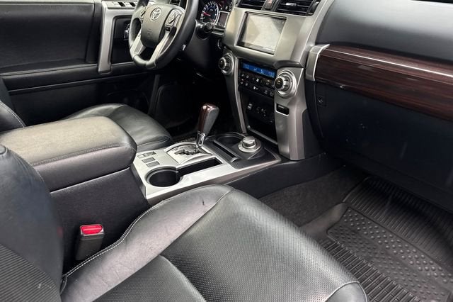 2019 Toyota 4Runner SR5 4WD (GS)
