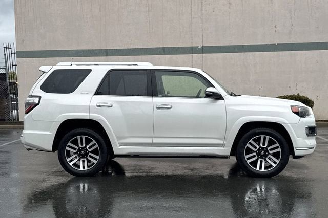 2019 Toyota 4Runner SR5 4WD (GS)