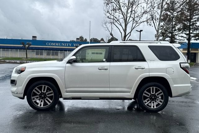 2019 Toyota 4Runner SR5 4WD (GS)