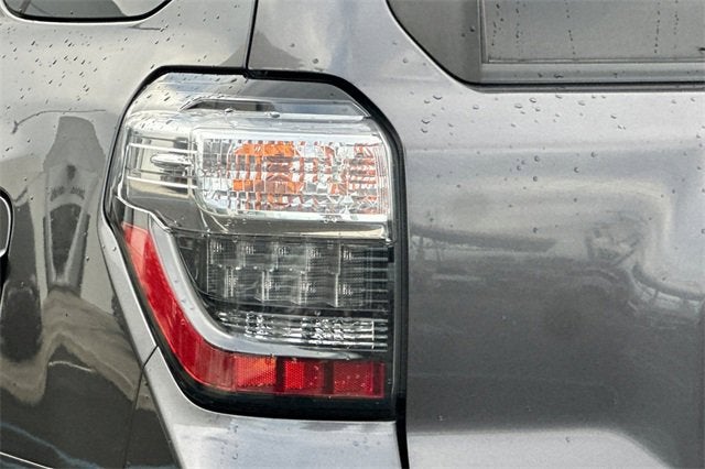 2022 Toyota 4Runner SR5 Premium 2WD (Natl)