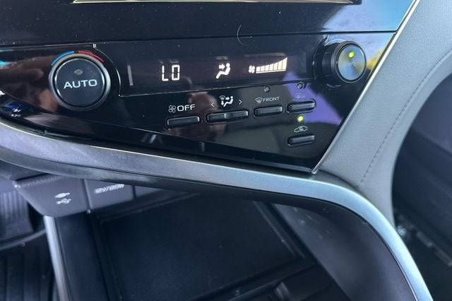 2018 Toyota Camry LE Auto (SE)