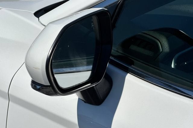 2018 Toyota Camry LE Auto (SE)