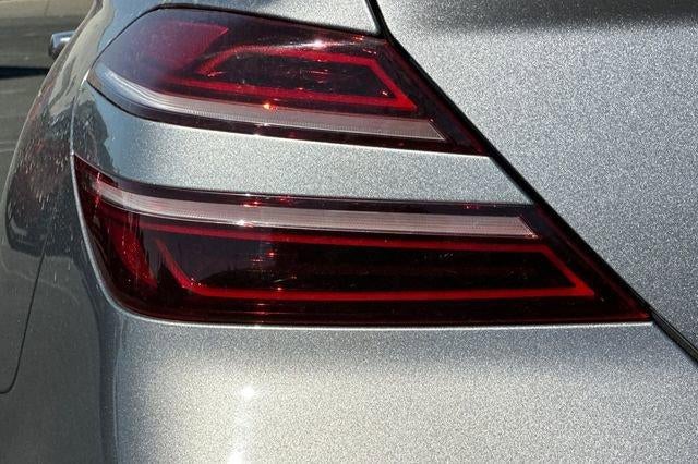 2023 Genesis G70 2.0T RWD