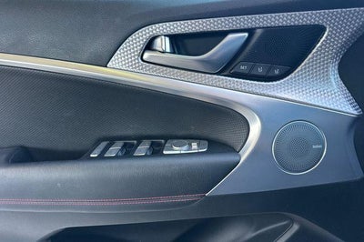 2023 Genesis G70 2.0T RWD
