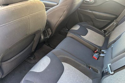 2017 Jeep Cherokee Sport