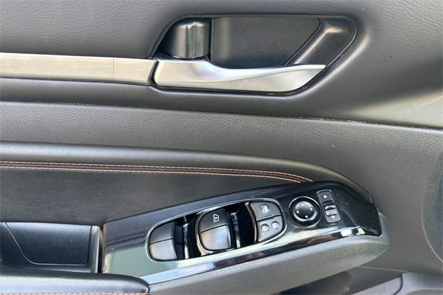 2023 Nissan Altima 2.5 SR SR