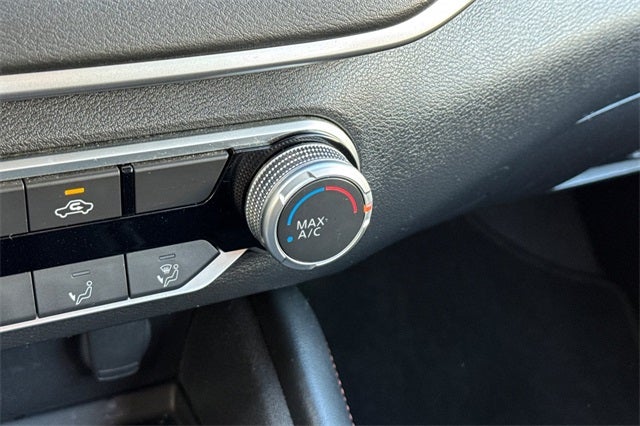 2021 Nissan Altima 2.5 SR SR FWD