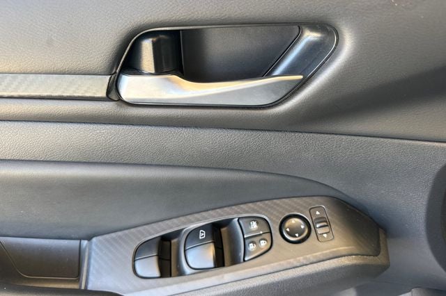 2025 Nissan Altima 2.5 SV SV