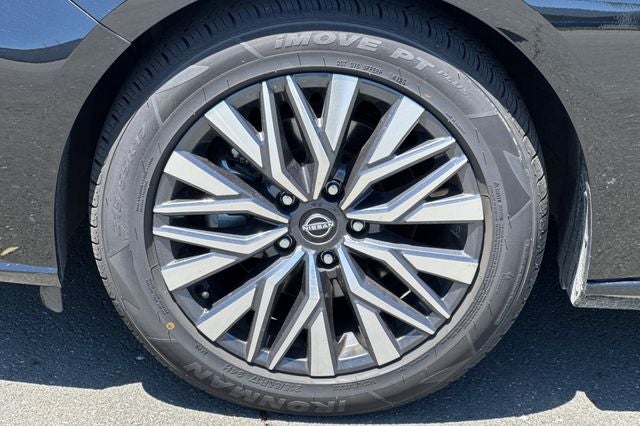 2025 Nissan Altima 2.5 SV SV