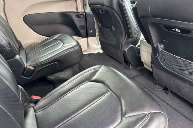 2023 Chrysler Pacifica Touring L TOURING