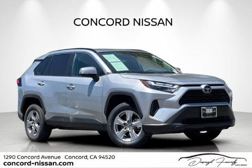 2025 Toyota RAV4 XLE