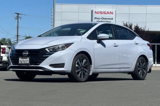 2025 Nissan Versa SV