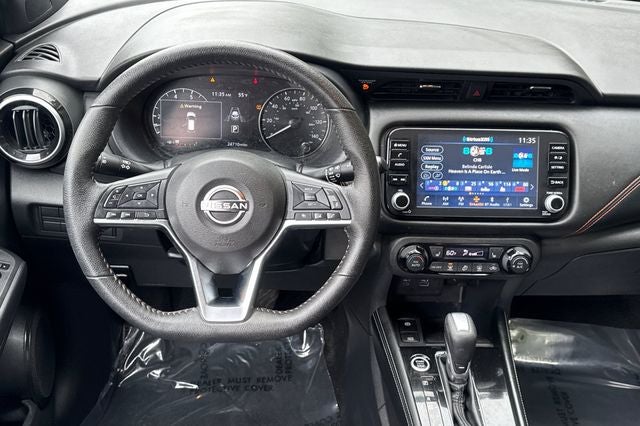 2023 Nissan Kicks SR