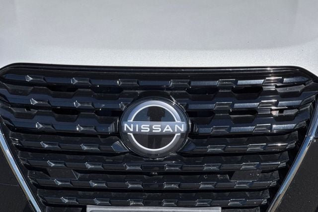 2024 Nissan Kicks SR SR PREMIUM PKG