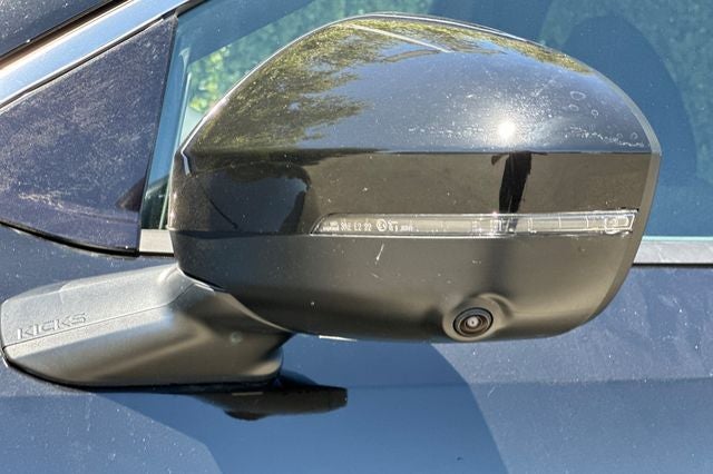 2025 Nissan Kicks SR AWD