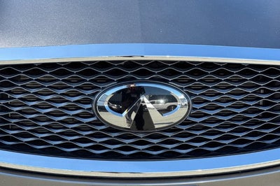 2025 INFINITI QX50 LUXE