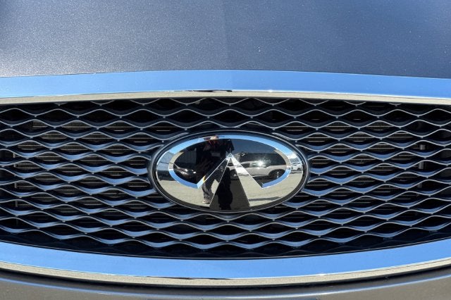 2025 INFINITI QX50 LUXE