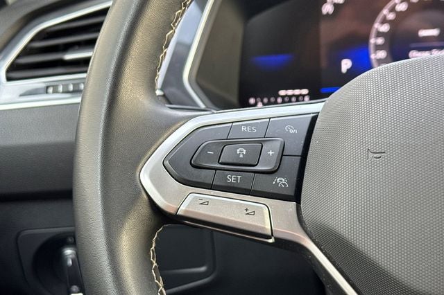 2024 Volkswagen Tiguan 2.0T SE SE