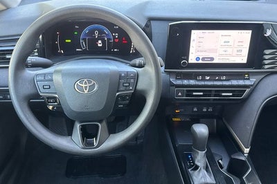 2025 Toyota Camry LE LE HYBRID