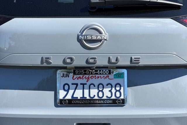 2026 Nissan Rogue SV