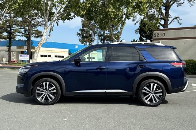 2023 Nissan Pathfinder Platinum PLAINUM