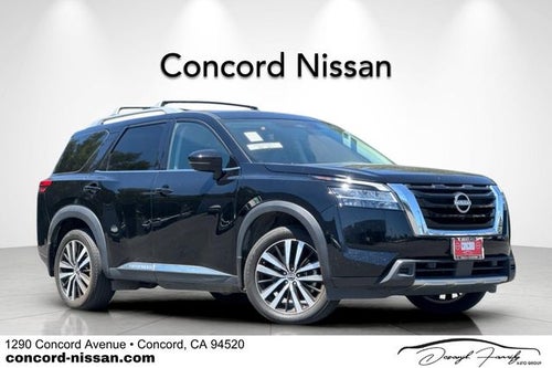 2023 Nissan Pathfinder Platinum PLATIMUM